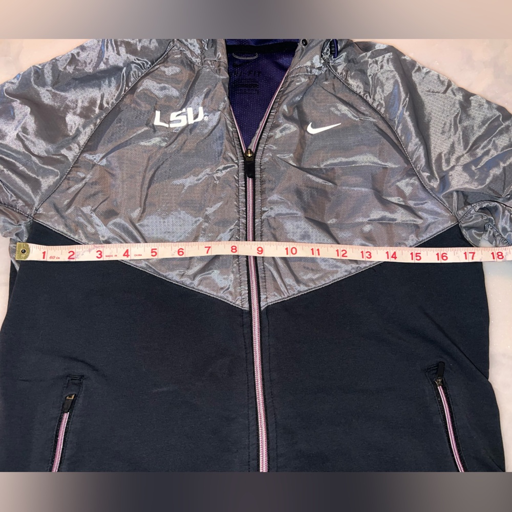 Nike x LSU Women's Wind Breaker - Picture 3 of 5